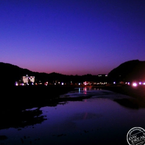 Sound of purple at nightfall