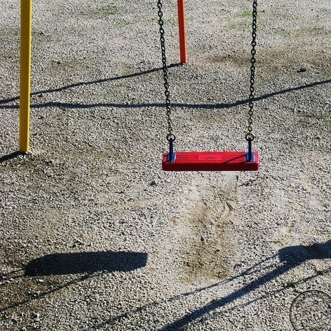 Can I play on the swing?