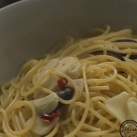 Shiitake pepperoncino