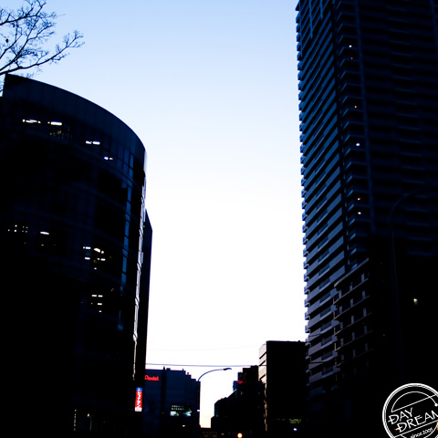 Await discovery little-bitsy 